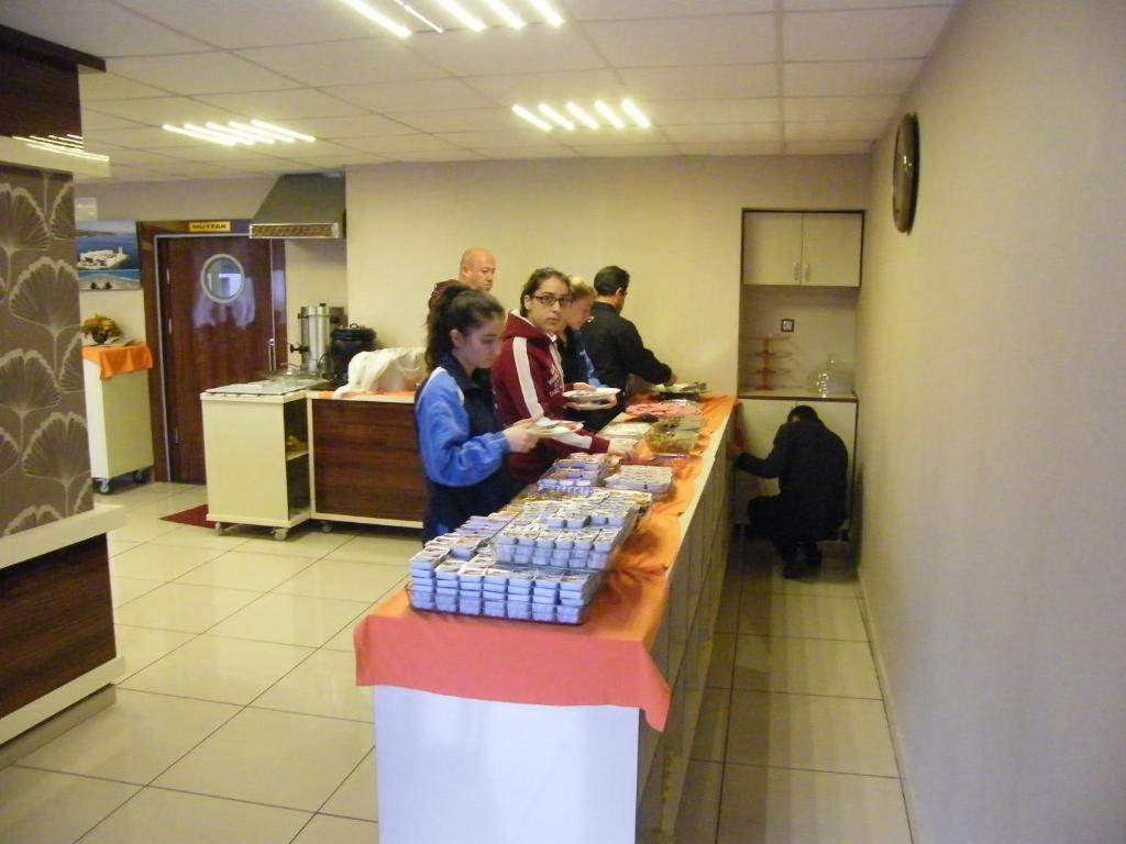 Egemen Hotel Mersin  Exterior foto